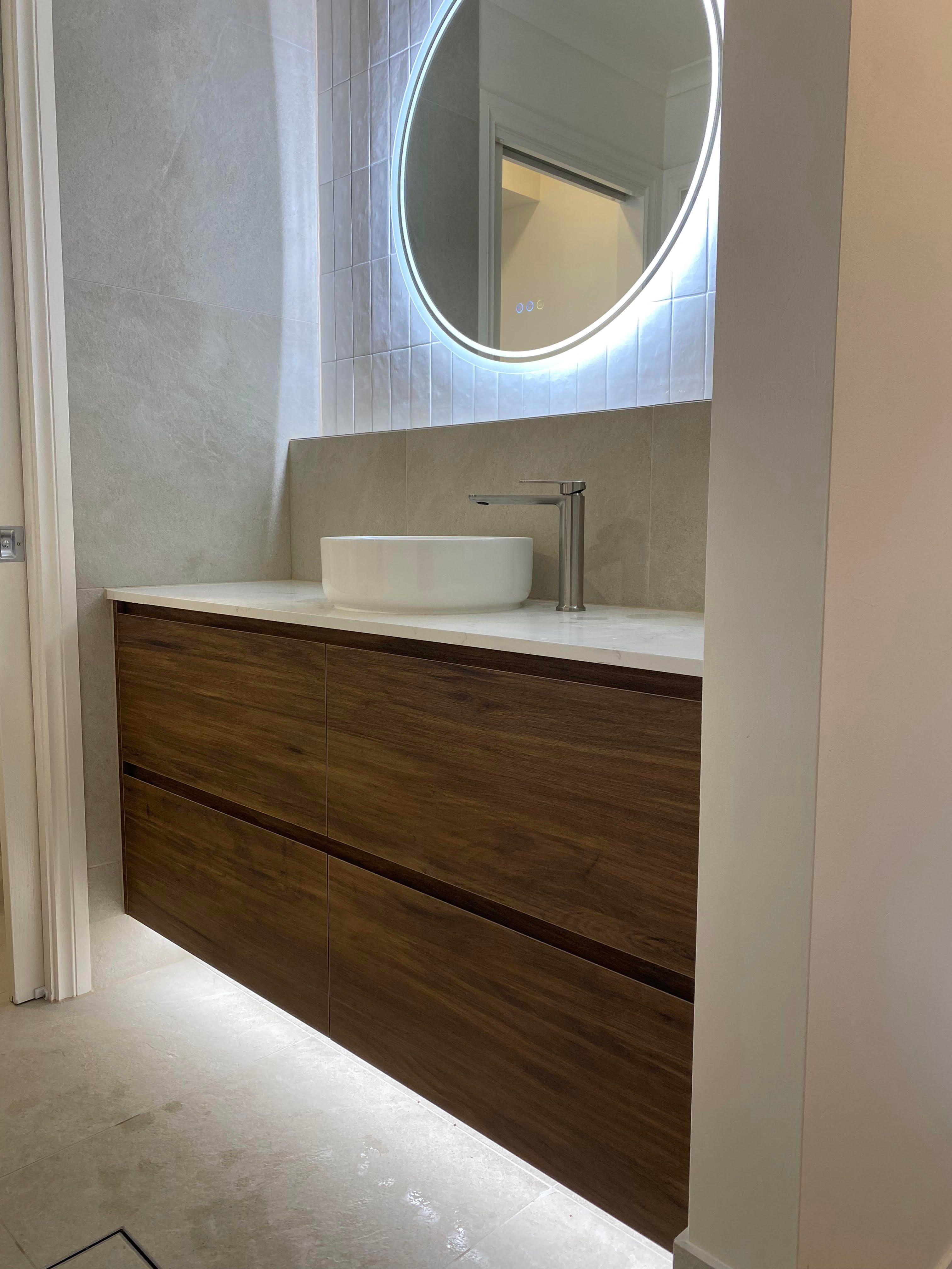 Vanity Vanities Image -6aa76e20136f6