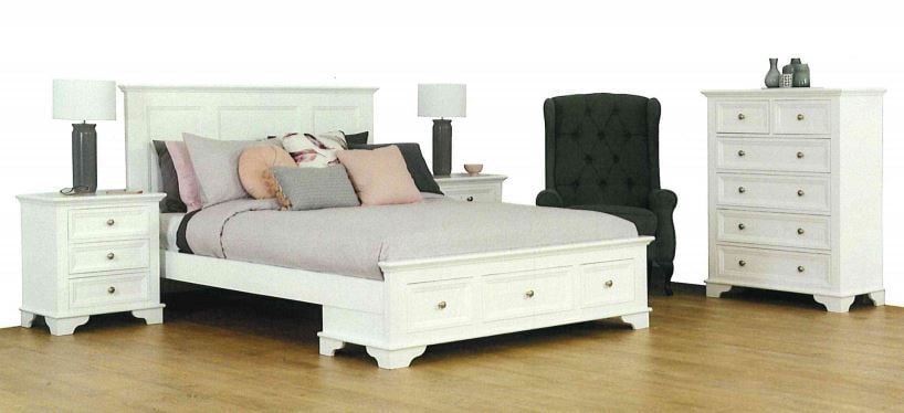 Hampton King Bed With 3 Drawers