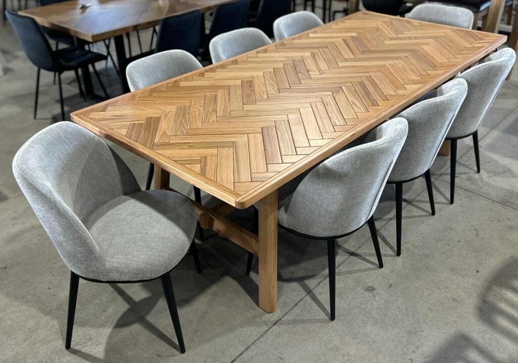 Bally/Arna 9 Piece Dining Suite