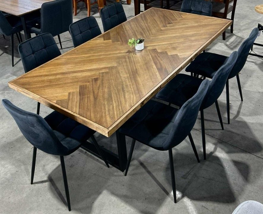 Harrington/Fiore 9 Piece Dining Suite