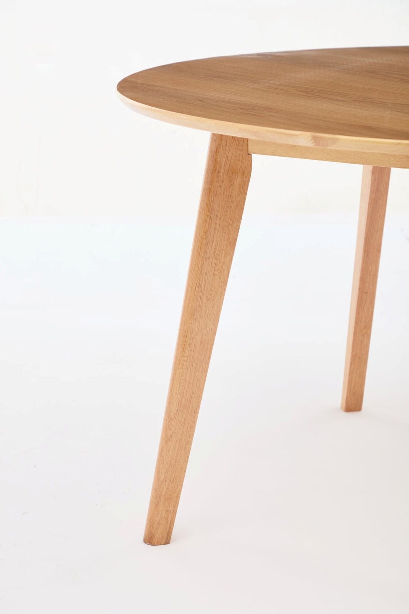 Como Round Dining Table Related