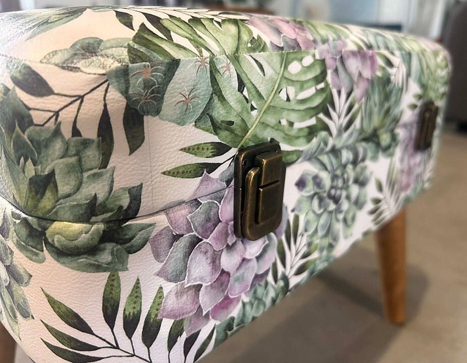 Monsteria Storage Seat - Small Related