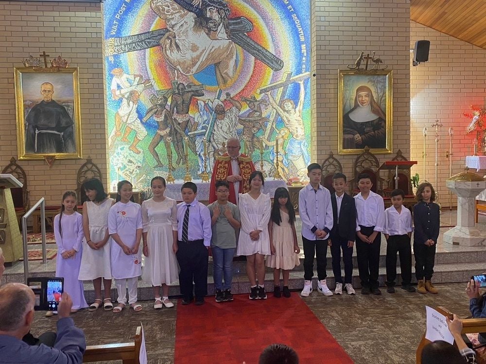 Confirmation 2023 Image -65150e3361dfb