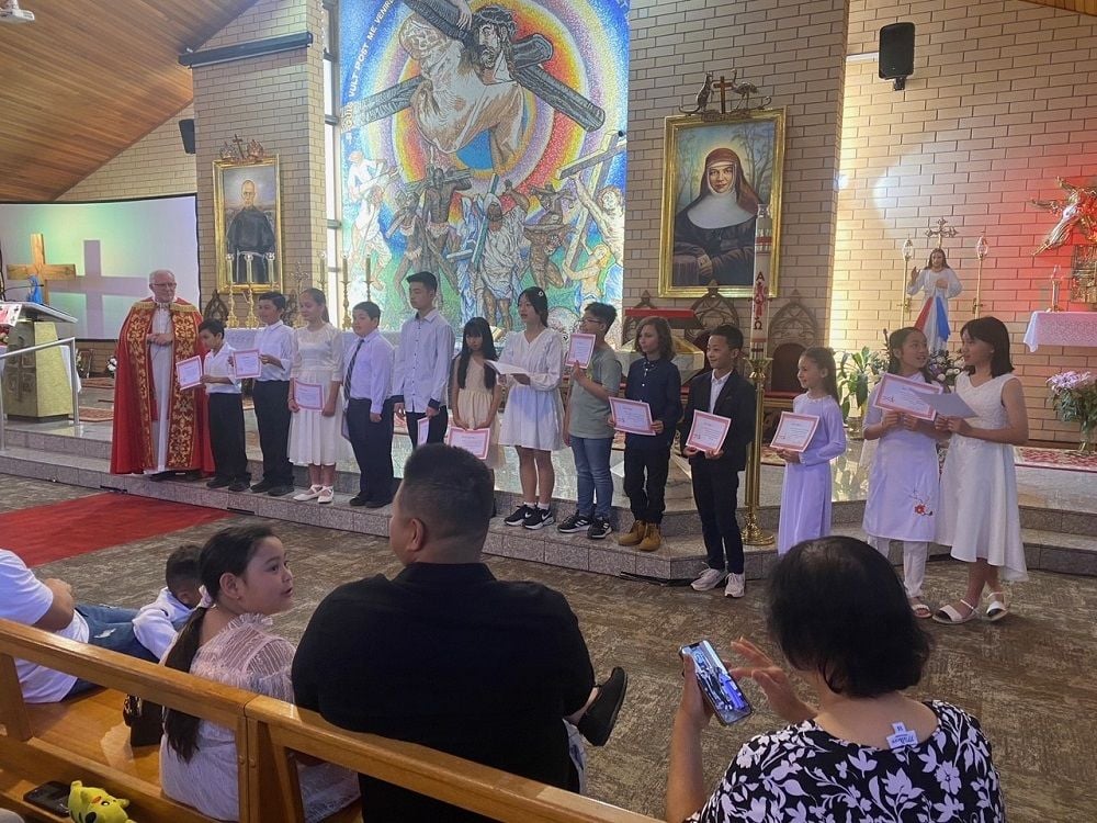 Confirmation 2023 Image -65150e34da60f