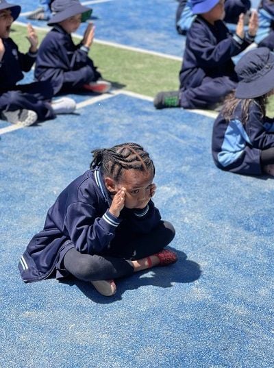 R/1 Footsteps Image -65498046d1f98