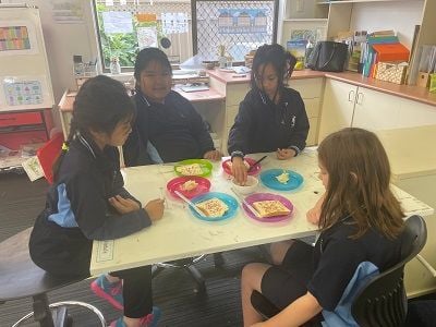 Yr 2/3C - T4W6 Image -655aced7bf368