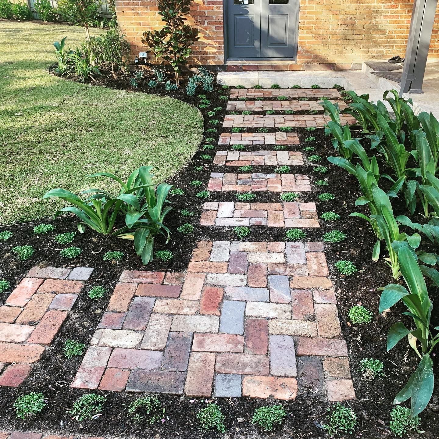 Brick Paving Image -6a016524efcdb
