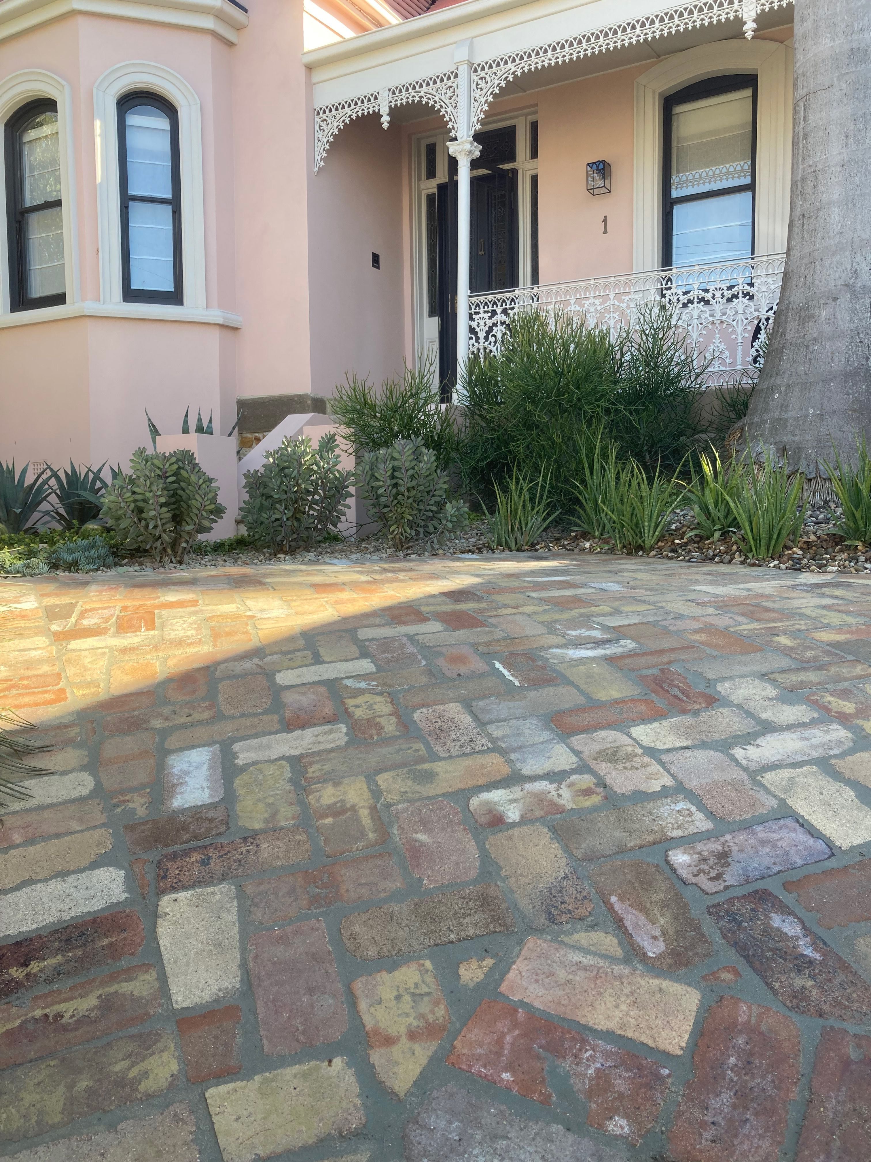 Brick Paving Image -6a01652e4a16f