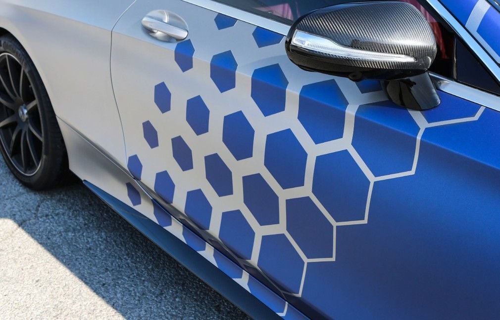 Vehicel Wrap Opportunities Because of the nature of the AQUAFUZE technology, it is great for stretching and wrapping vehicles, as this image clearly shows