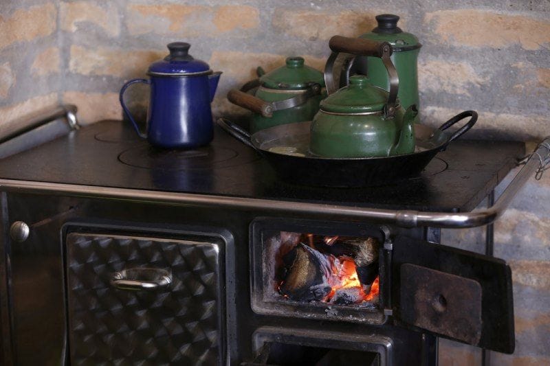 6 Must-Have Wood Stove Accessories