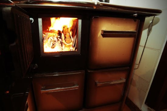 How to Choose the Perfect Wood Burning Cook Stove for Your Home