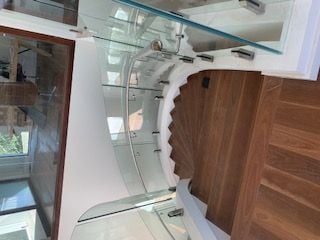 Bent & Curved Glass Gallery Image -60e986fd8c860