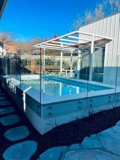 Glass Balustrades Gallery Image -60e989aabde12