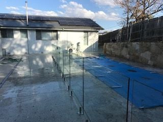 Glass Fencing Gallery Image -60e98c61b3446