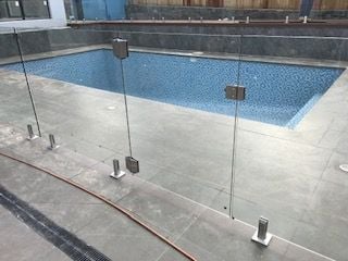 Glass Fencing Gallery Image -60e98c61e945d