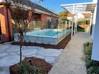 Glass Fencing Gallery Image -60e98c68938e5