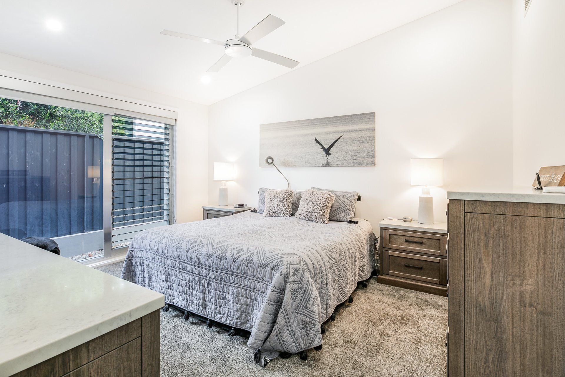 Shorebird Parade, Green Hills Image -65541db966188