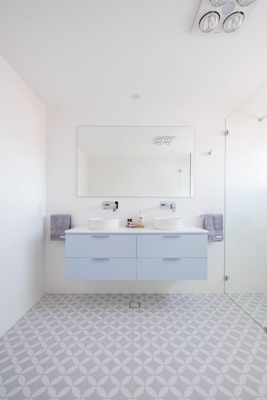 Carina Road Oyster Bay Image -655ec978cc2d9