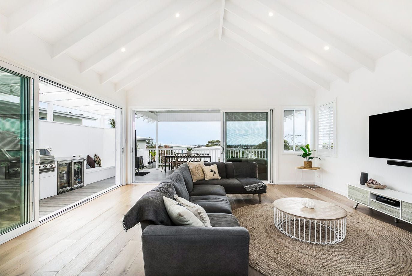 Daphne St Caringbah South Image -655ece57b1795