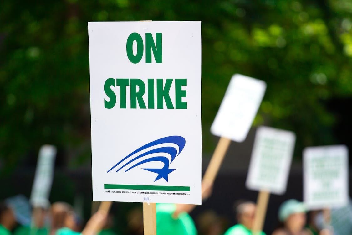 Government of Canada affected by Strike