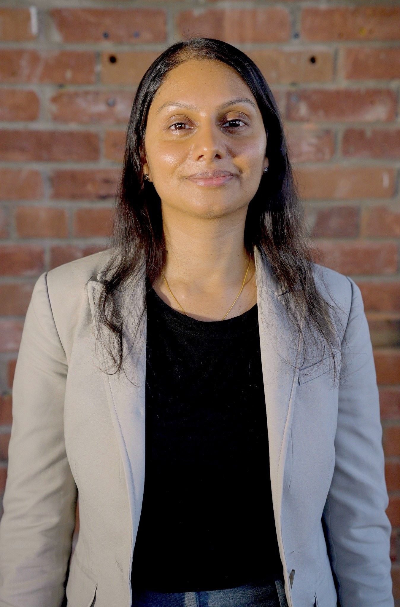 Deepna Sunder - AKM Law Associate Lawyer