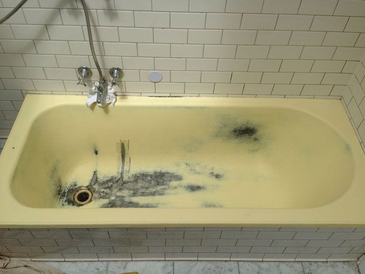 Yellow Bathtub Before Resurfacing Yellow Bathtub Before Resurfacing | Bathtub Resurfacing | Tub Resurfacing | Bathroom Tub Resurfacing | Melbourne | Sydney | Perth | Gold Coast | Geelong | Ballarat | Adelaide | Wollongong | Bathroom Werx