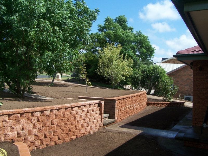 Retaining walls