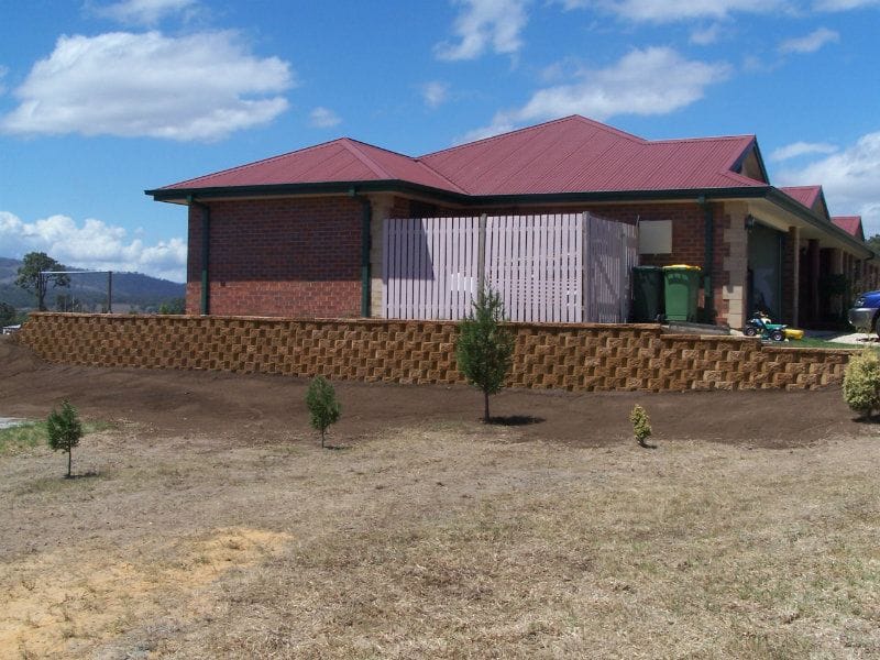 Retaining walls