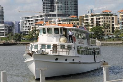 Lady Brisbane at Newstead pontoon