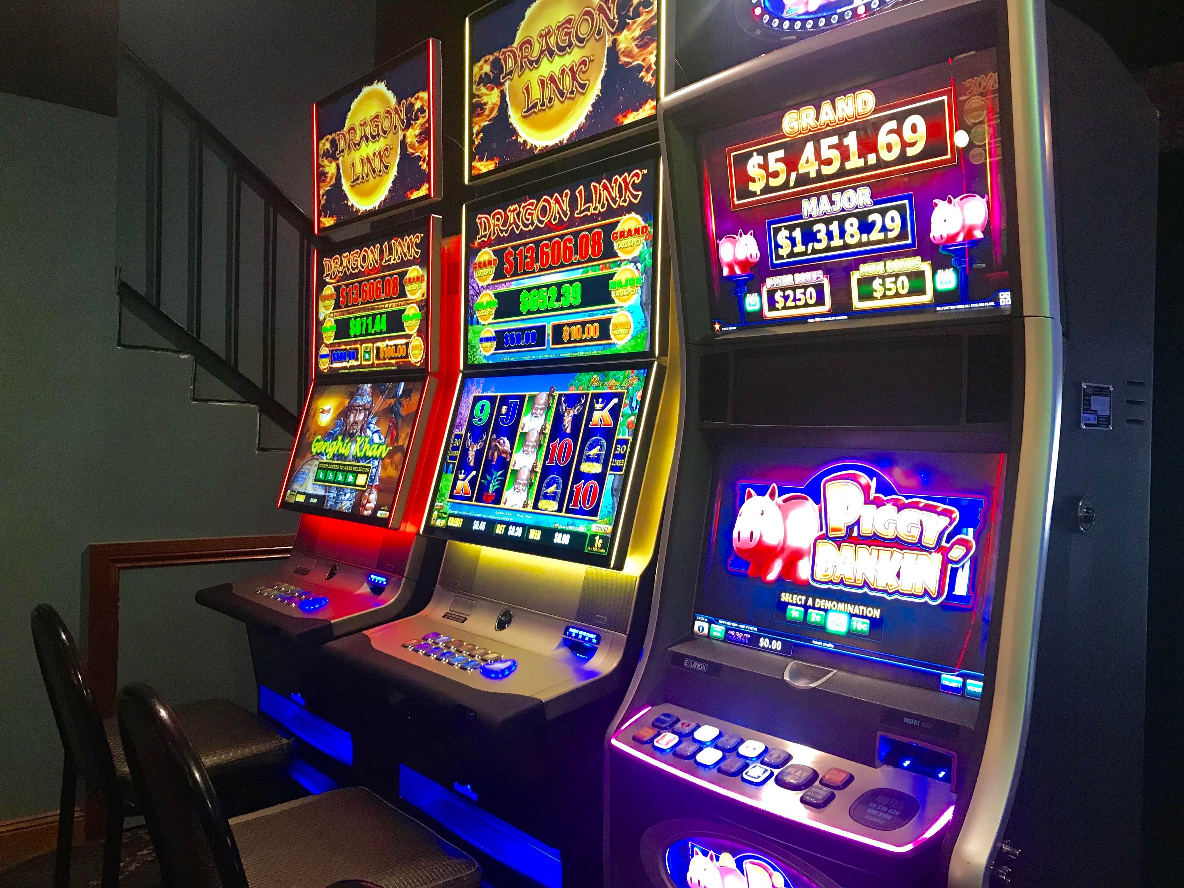 Herbert Hotel | Pokies