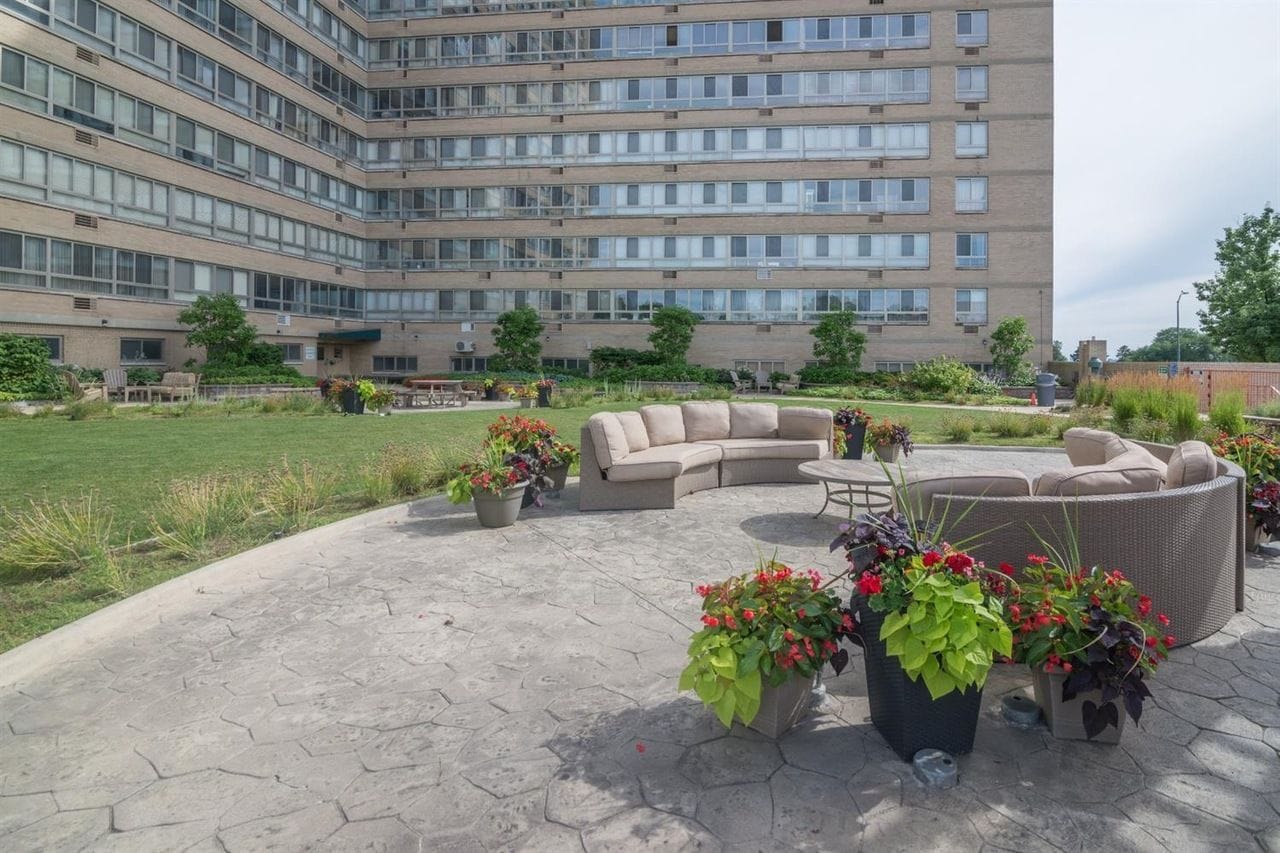 8900 E Jefferson Ave APT 729 Detroit MI 48214 | Cashflowpositive.com 8900 E Jefferson Ave APT 729 Detroit MI 48214 | Cashflowpositive.com