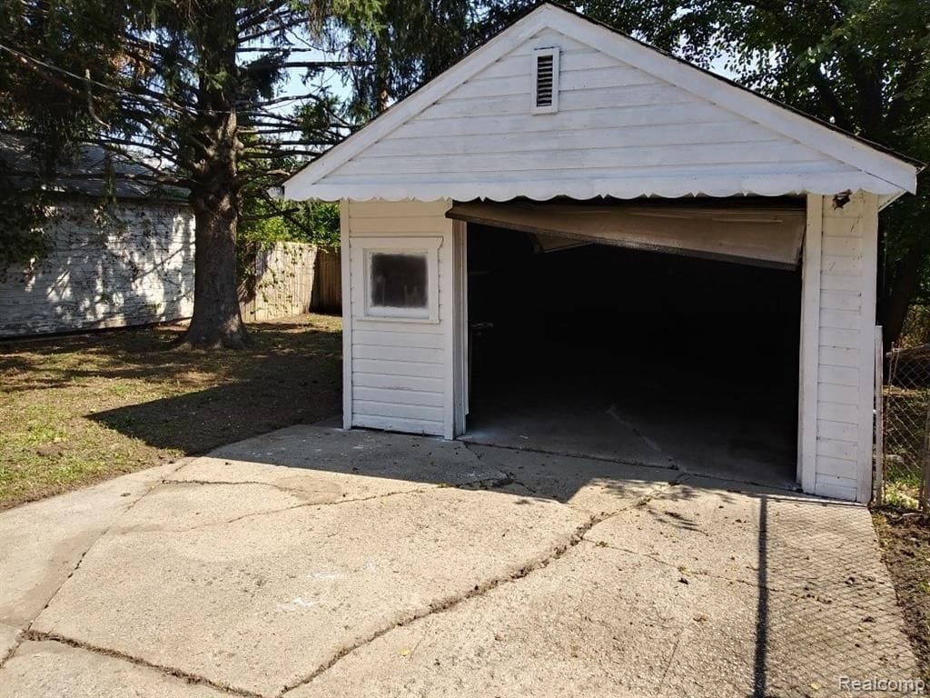 10408 Roxbury St Detroit MI 48224 | Cashflowpositive.com 10408 Roxbury St Detroit MI 48224 | Cashflowpositive.com