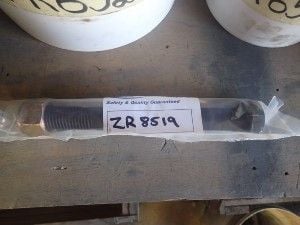 Bolt Becket Retainer