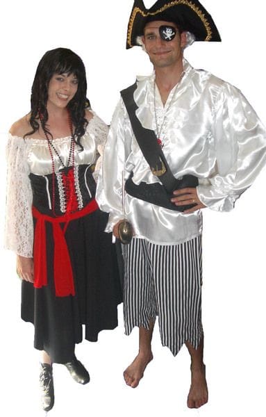 Pirate couple